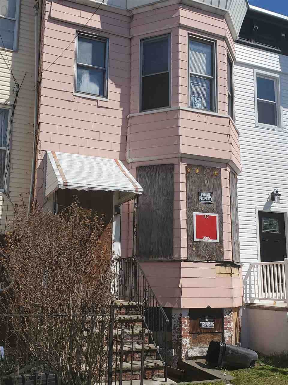 182 Claremont Ave - Photo 1