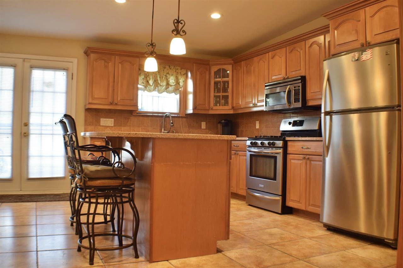 258 Palisade Ave - Photo 1 258 Palisade Ave - Photo 1