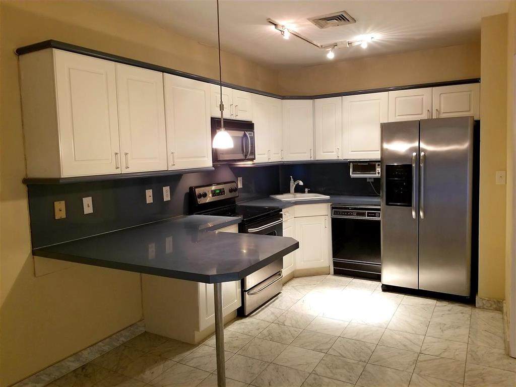 75 Liberty Ave - Photo 1