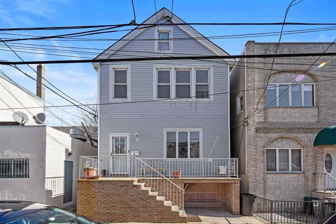 9 East 10Th St - Photo 1