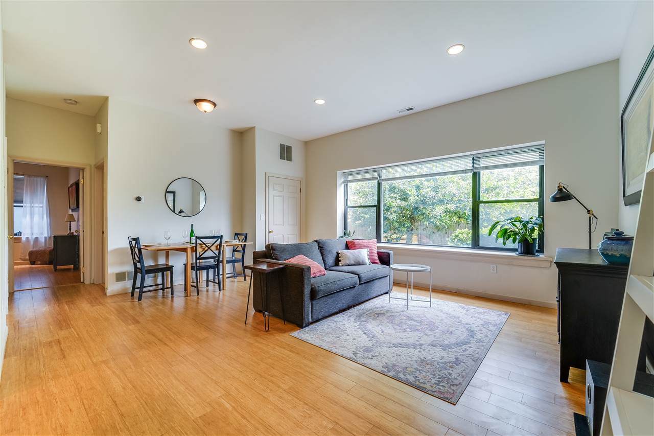82 Jackson St - Photo 1