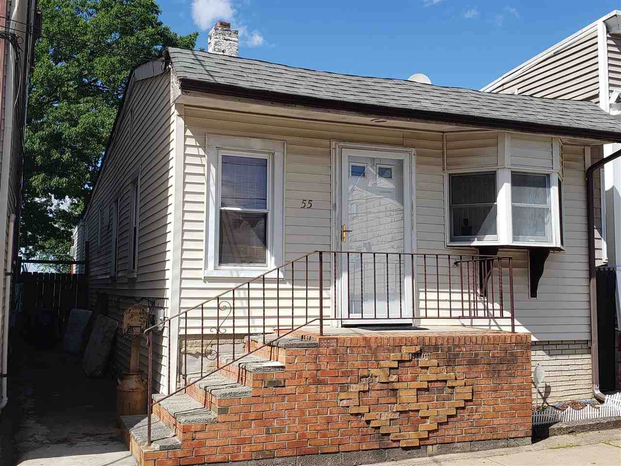 55 May St - Photo 1