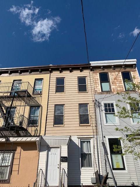 364 Bramhall Ave - Photo 1