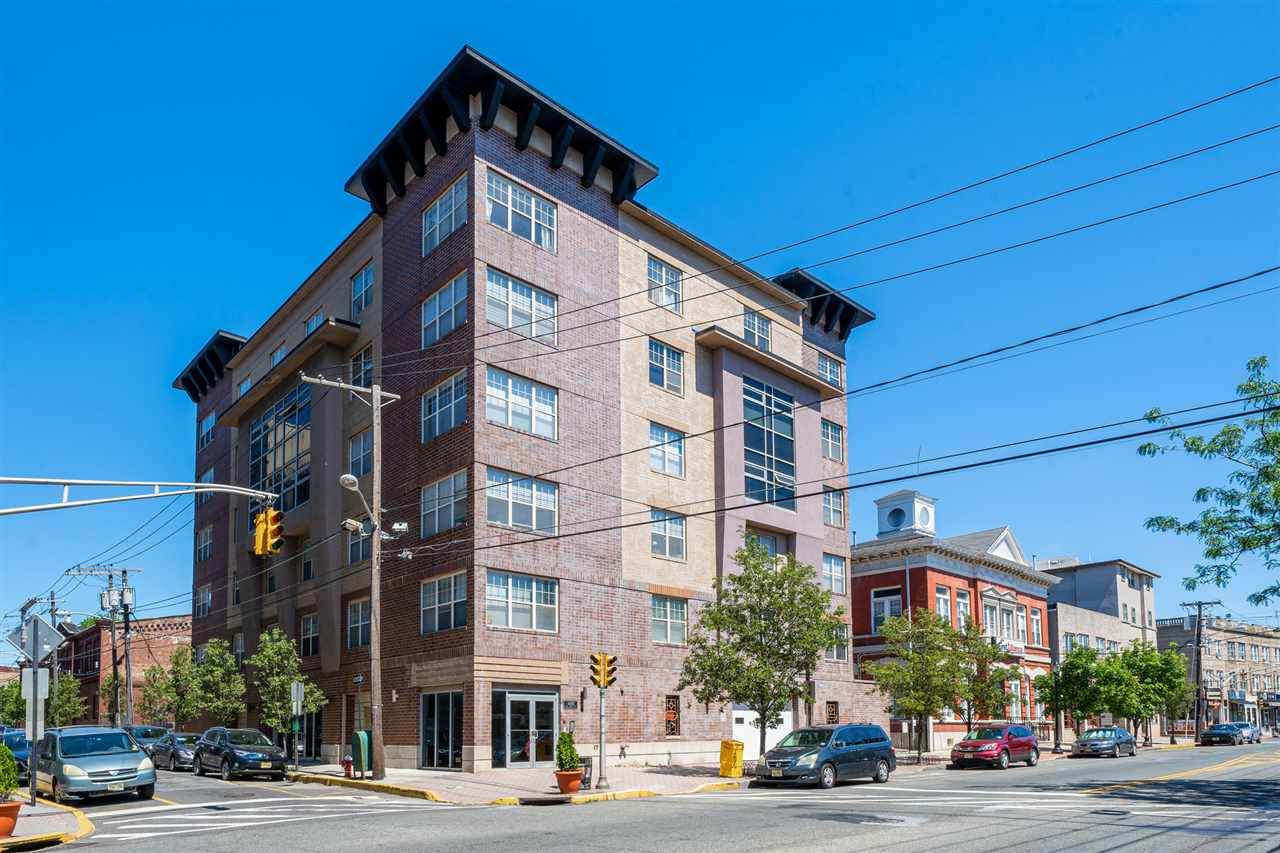 4401 Park Ave - Photo 1