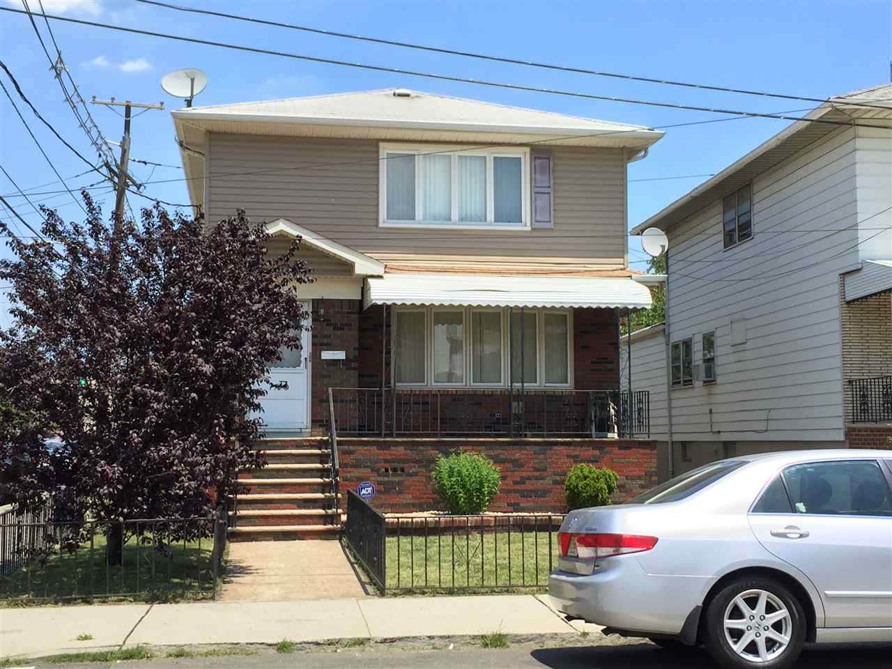 420 Van Nostrand Ave - Photo 1