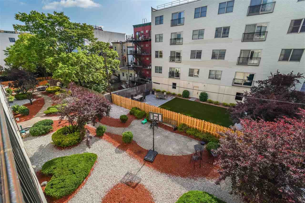 109 Jackson St - Photo 1