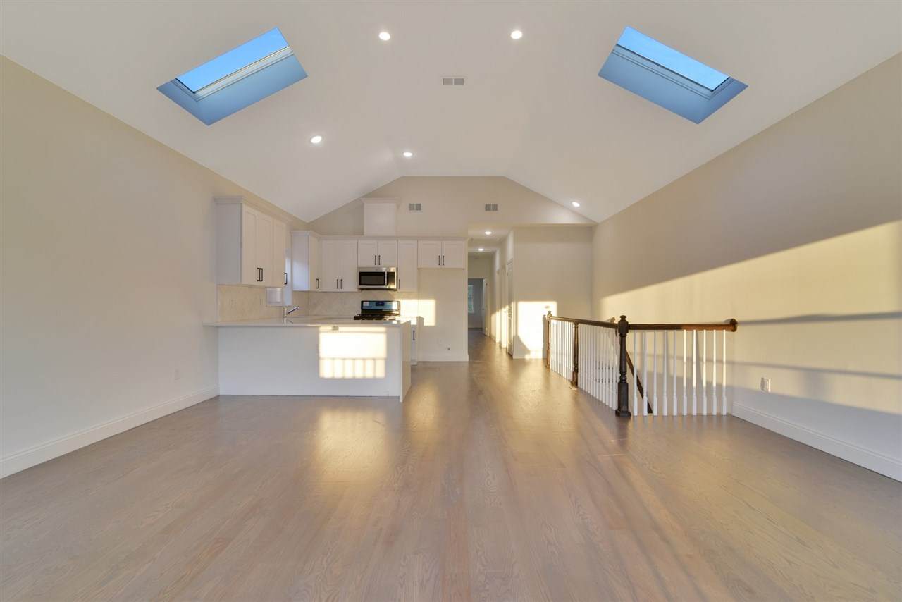 94 Pamrapo Ave - Photo 1