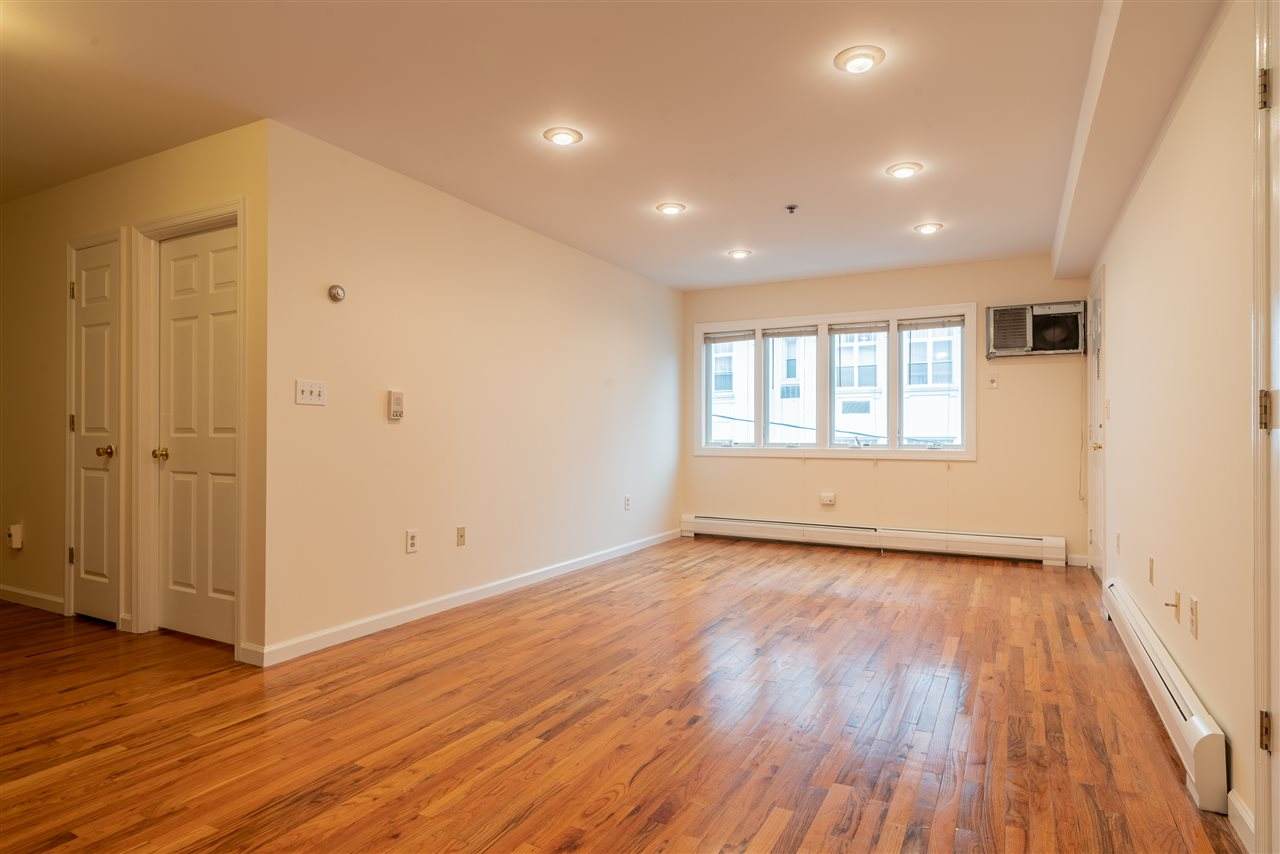632 Adams St - Photo 1