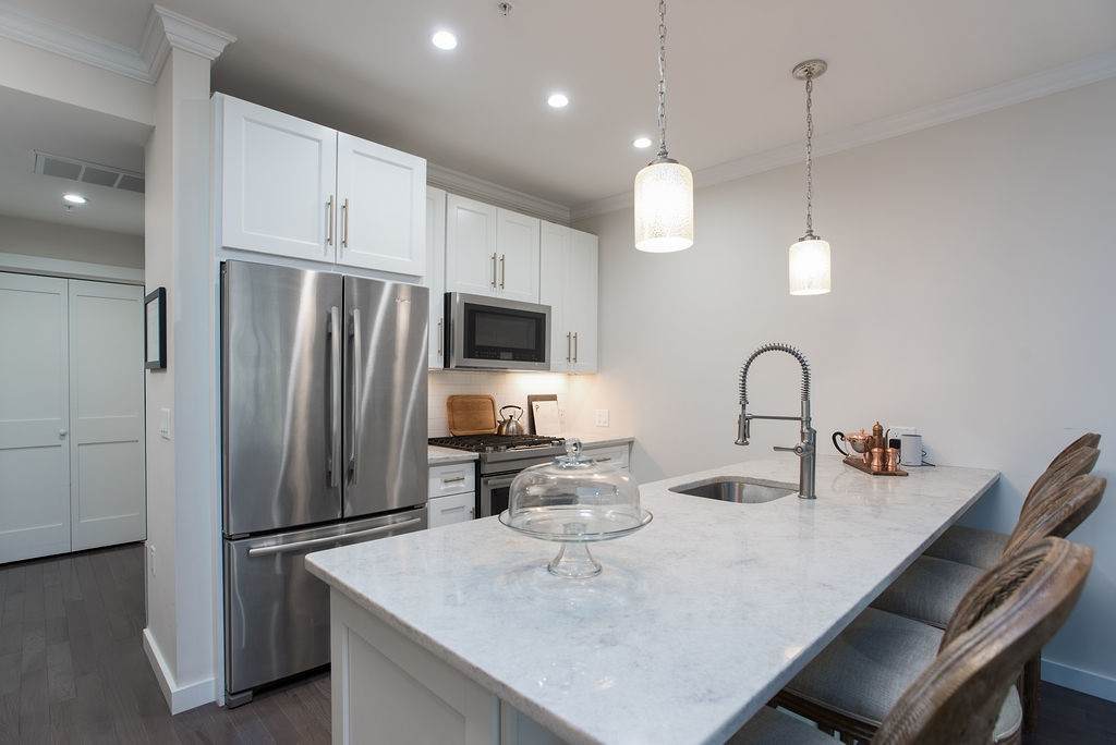 302 Palisade Ave - Photo 1