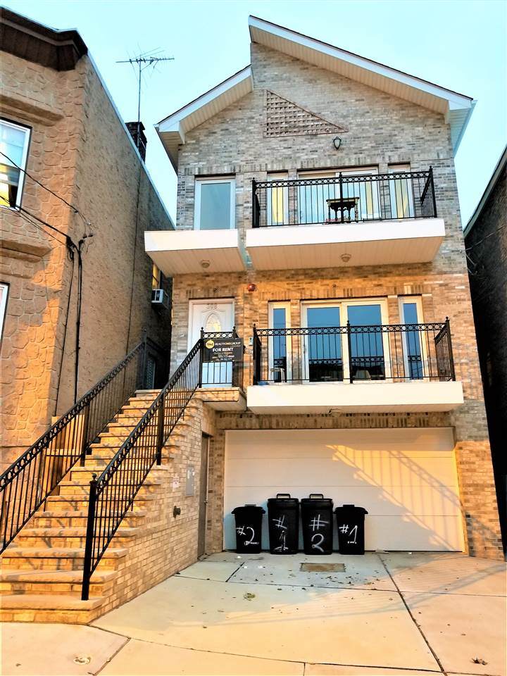 308 18TH ST - Photo 1