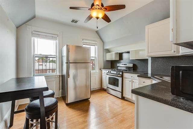 202 Shippen St - Photo 1