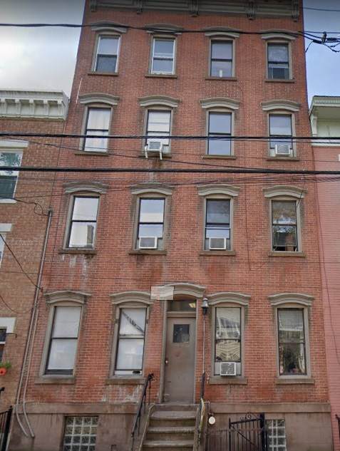 323 5TH ST - Photo 1
