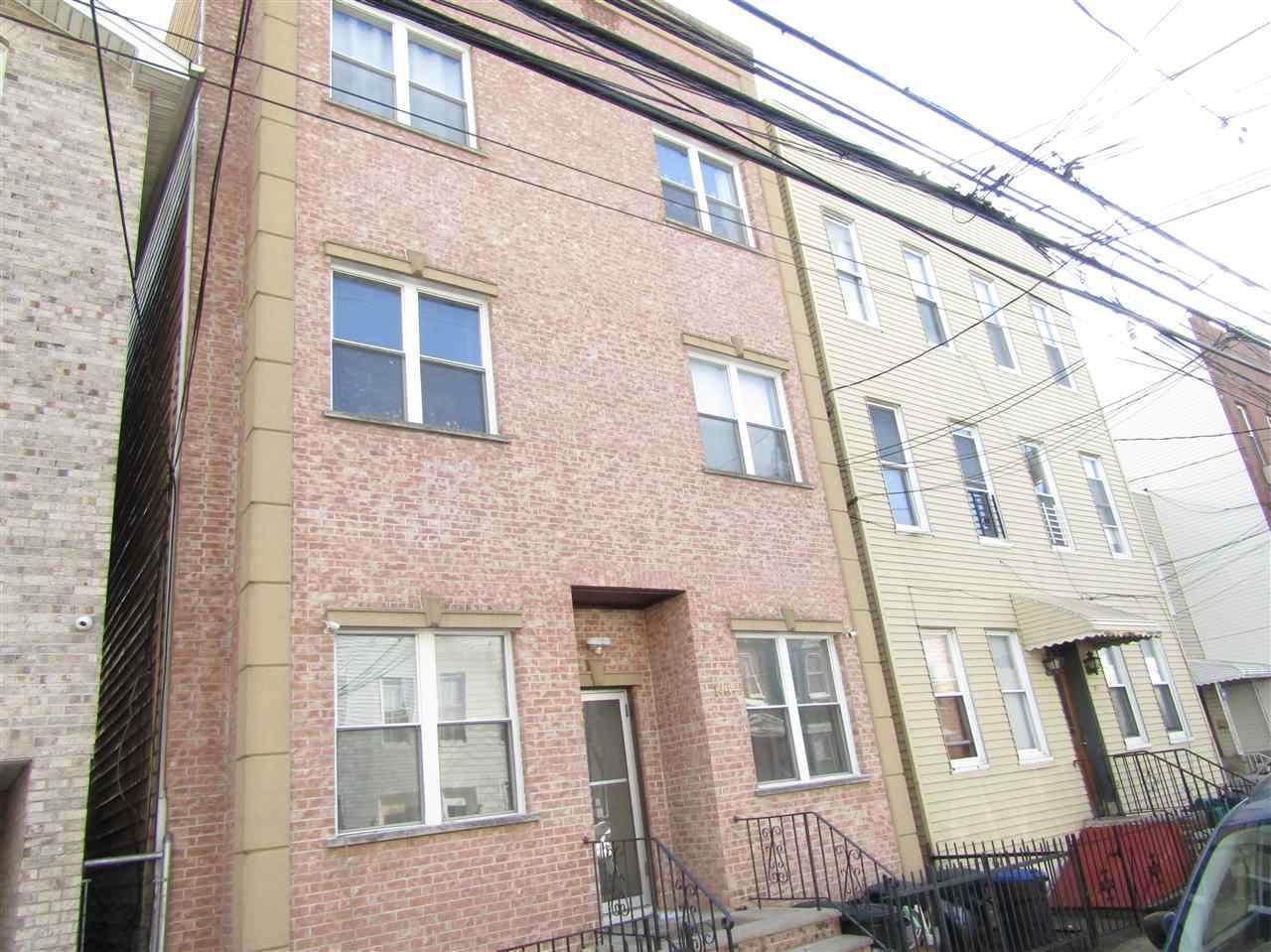 149 Hopkins Ave - Photo 1