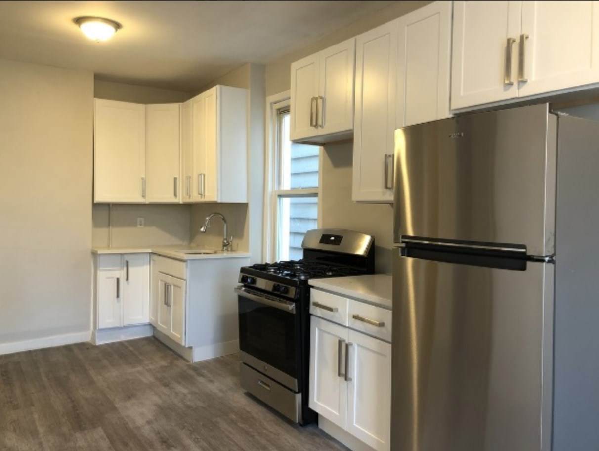 500 Kennedy Blvd - Photo 1