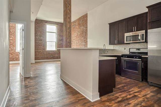 6200 Hudson Ave - Photo 1