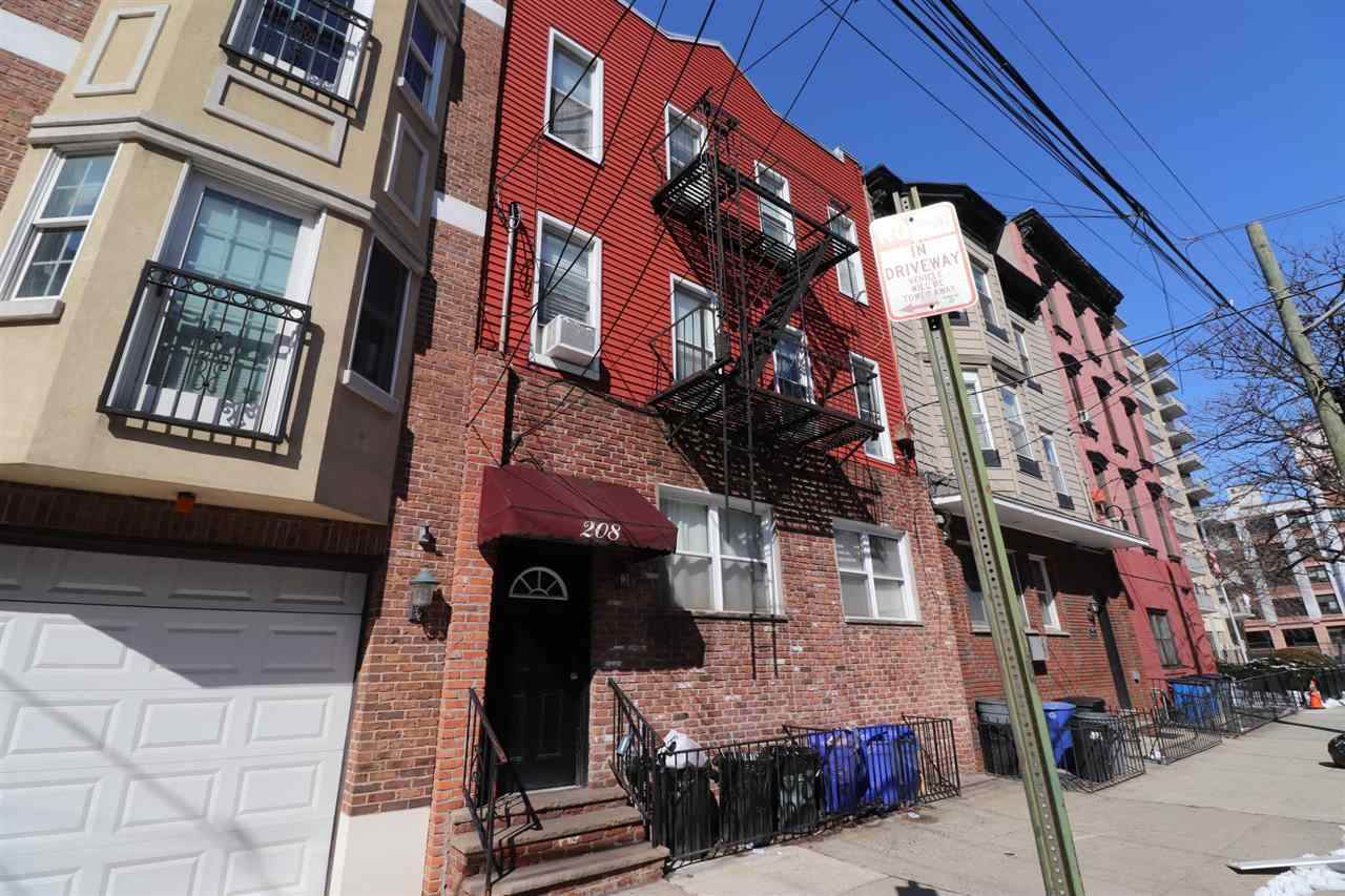 208 Adams St - Photo 1