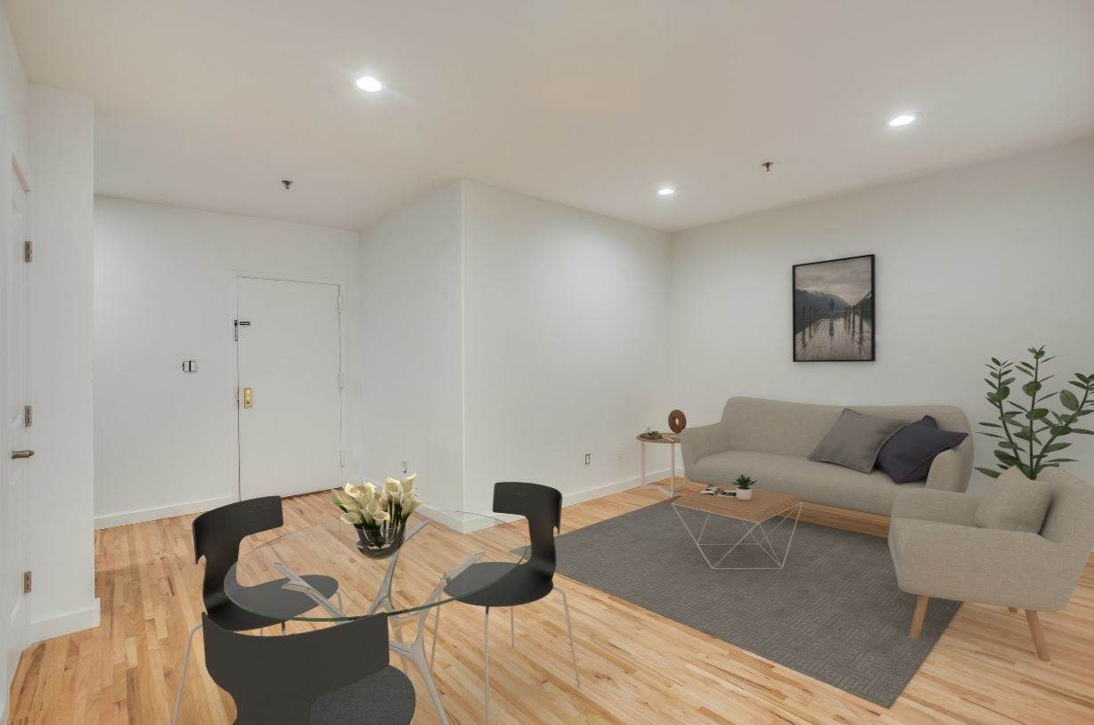 204 Grand St - Photo 1