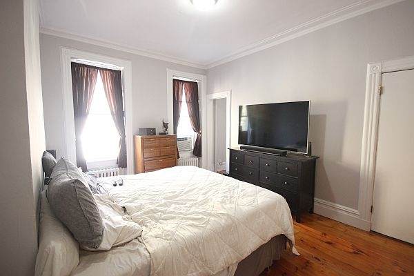 1222 Park Ave - Photo 1