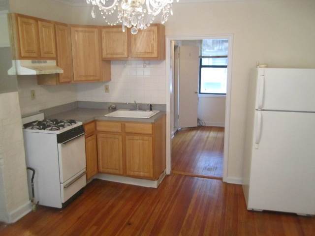 504 Court St - Photo 1