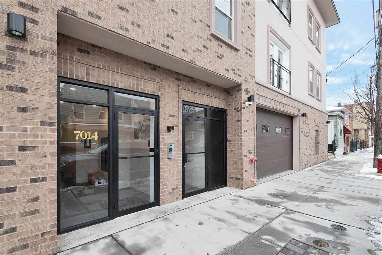 7014 Jackson St - Photo 1