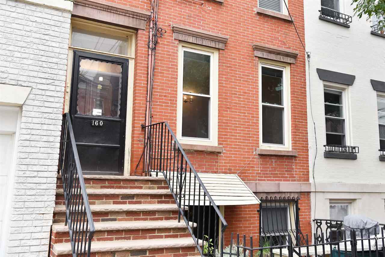 160 8TH ST - Photo 1