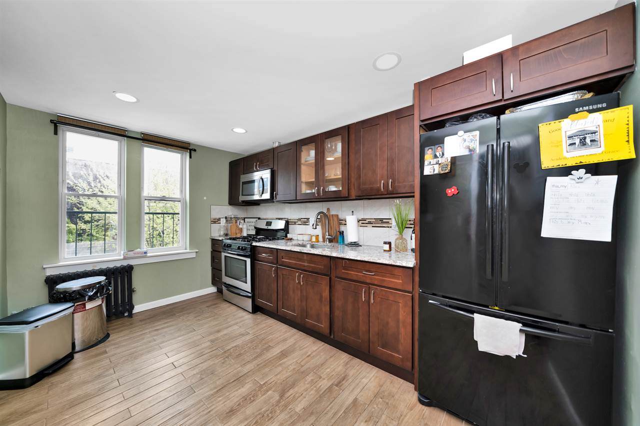 120 64TH ST - Photo 1
