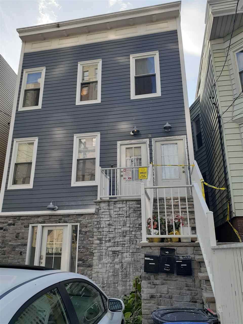 21 Baldwin Ave - Photo 1