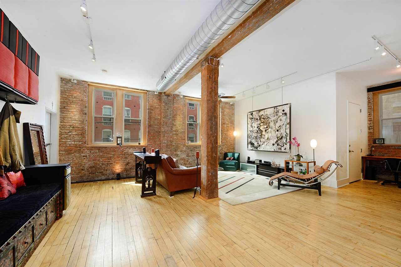 227 Grand St - Photo 1