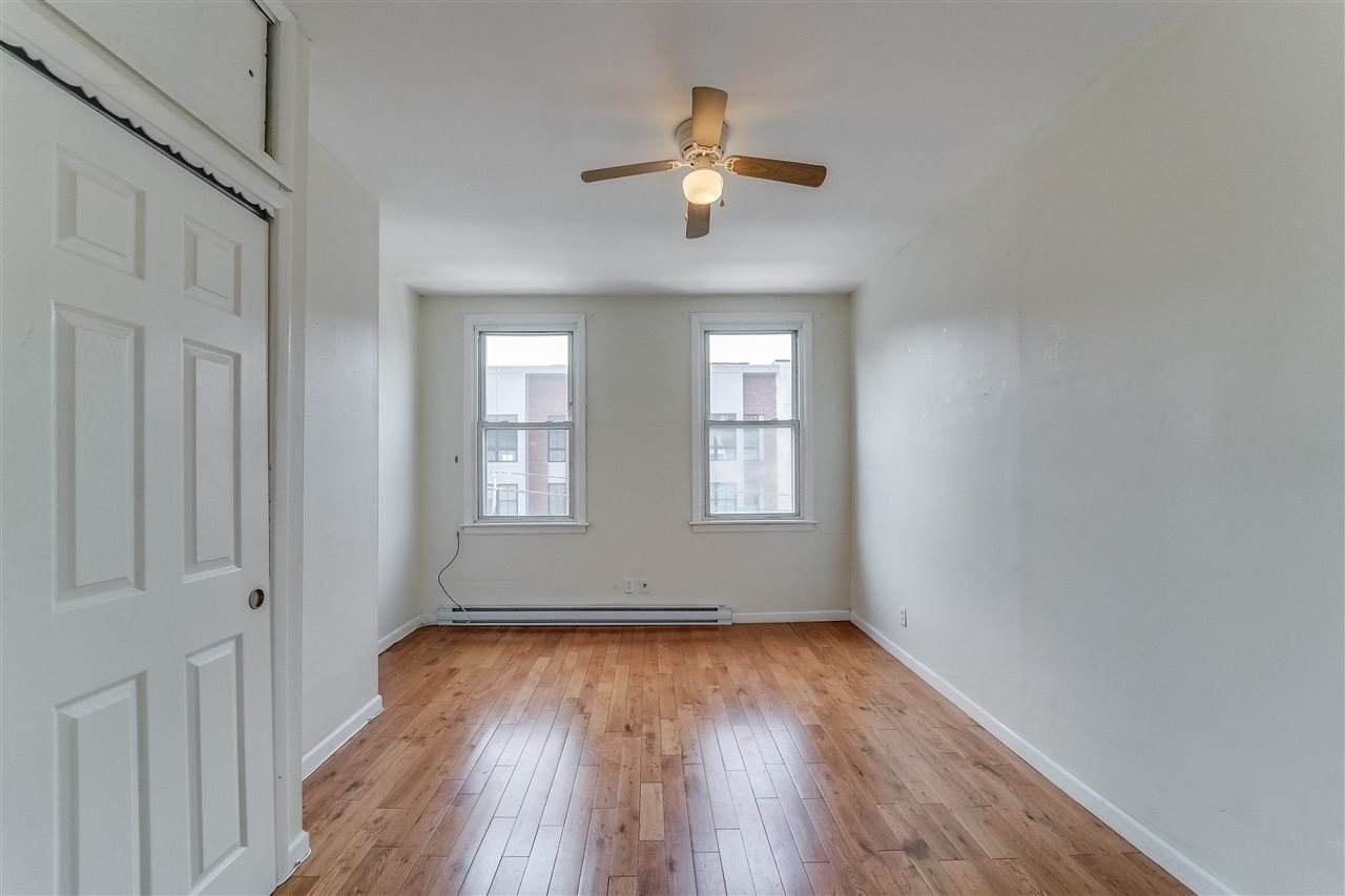 325 Grand St - Photo 1