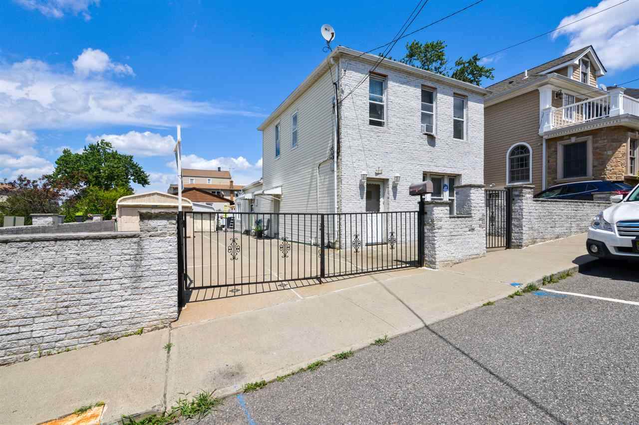 1212 89TH ST - Photo 1