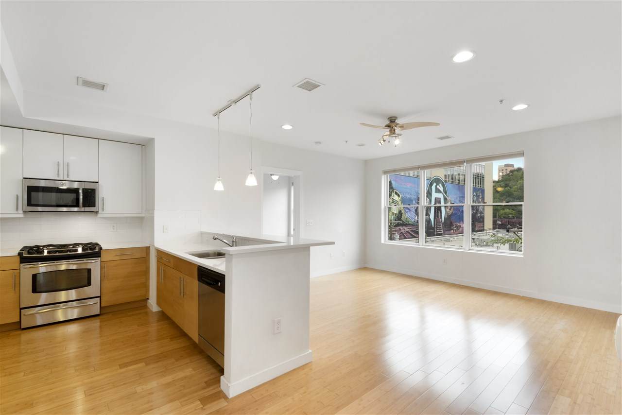 1325 Adams St - Photo 1
