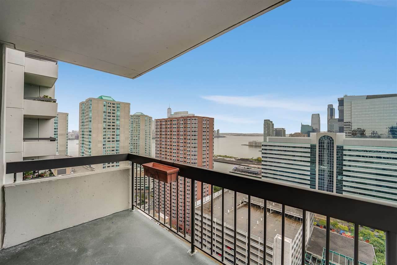 45 River Dr South - Photo 1