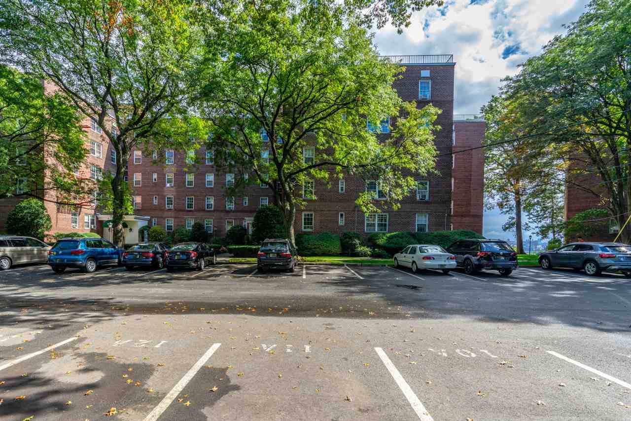 8600 Blvd East - Photo 1
