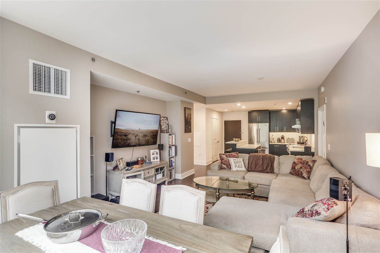1100 Maxwell Lane - Photo 1