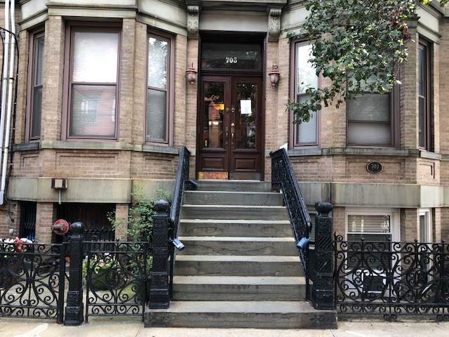 703 Park Ave - Photo 1