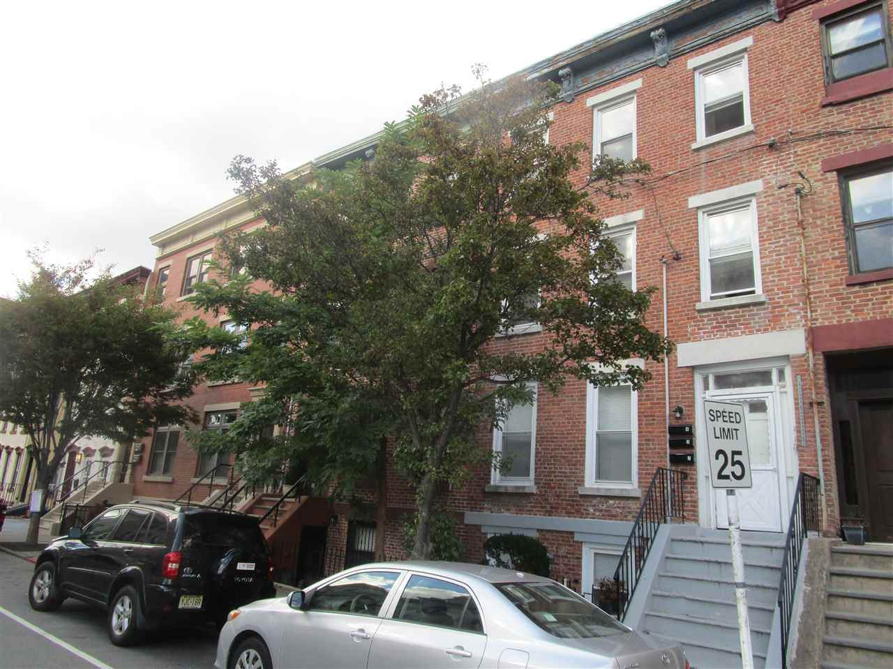 10 Mercer St - Photo 1