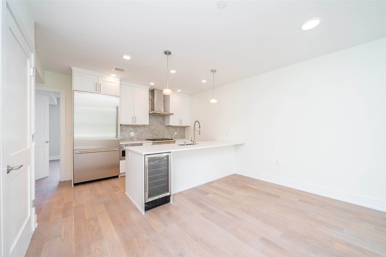 306 Hudson St - Photo 1