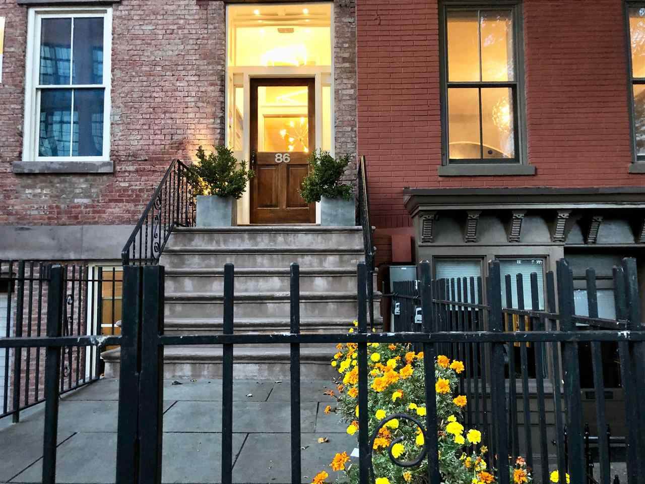 86 Essex St - Photo 1