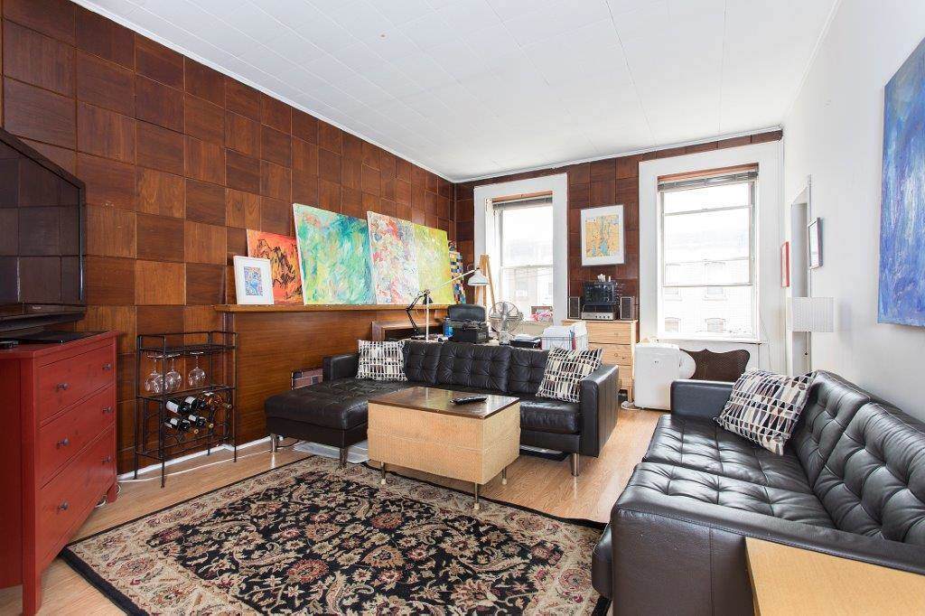 902 Park Ave - Photo 1