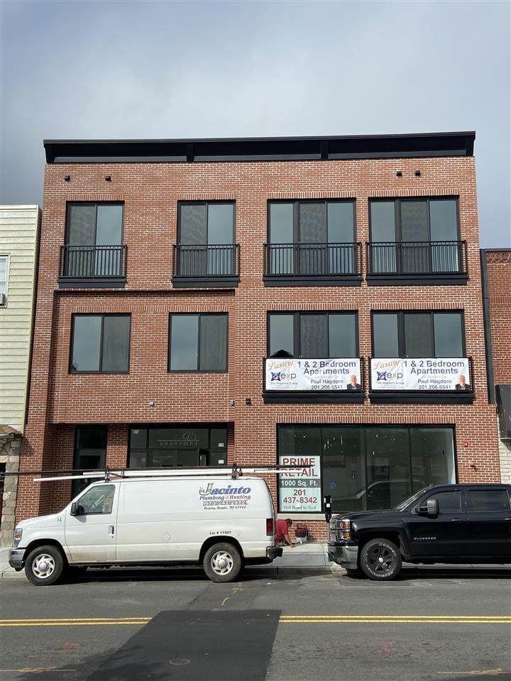 275 Broadway - Photo 1