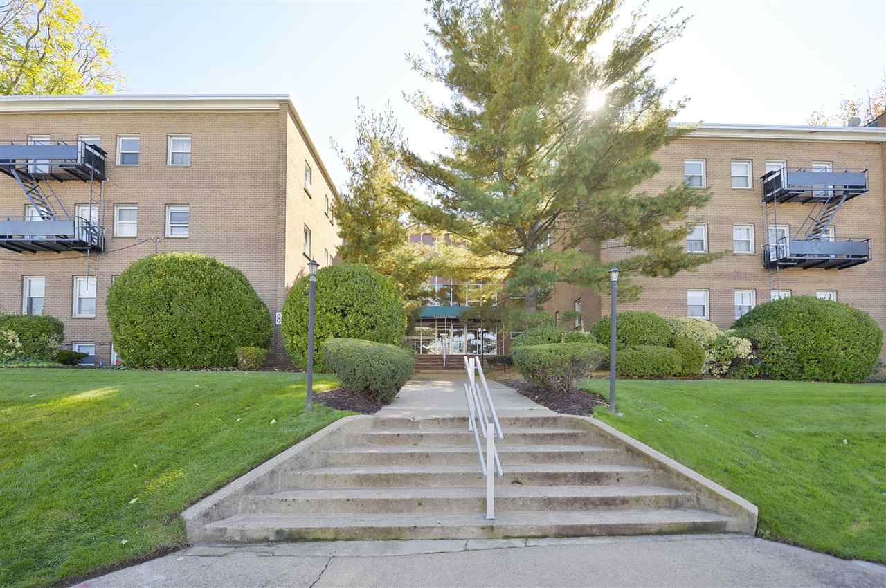 81 Grand Ave - Photo 1
