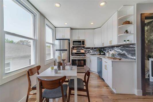 129 Griffith St - Photo 1