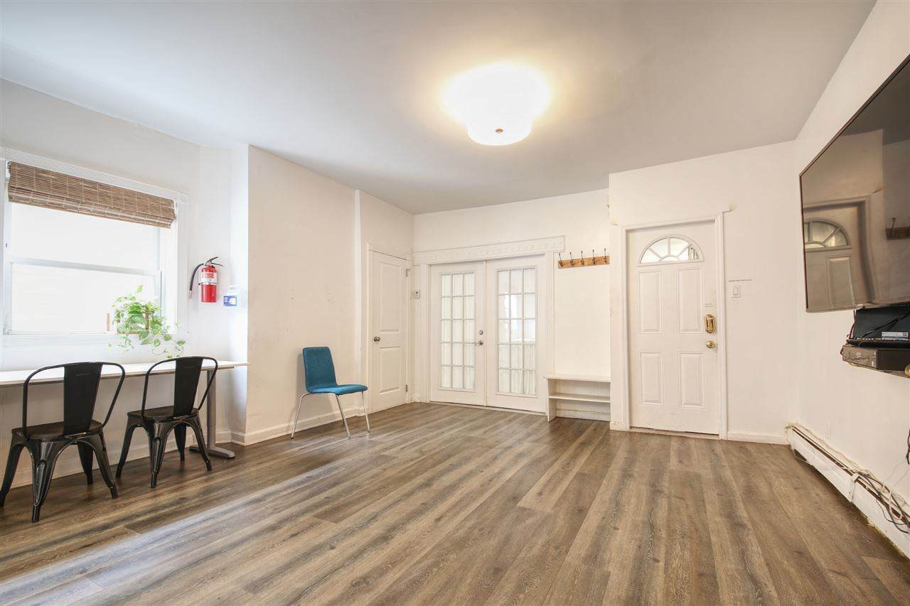 297 New York Ave - Photo 1