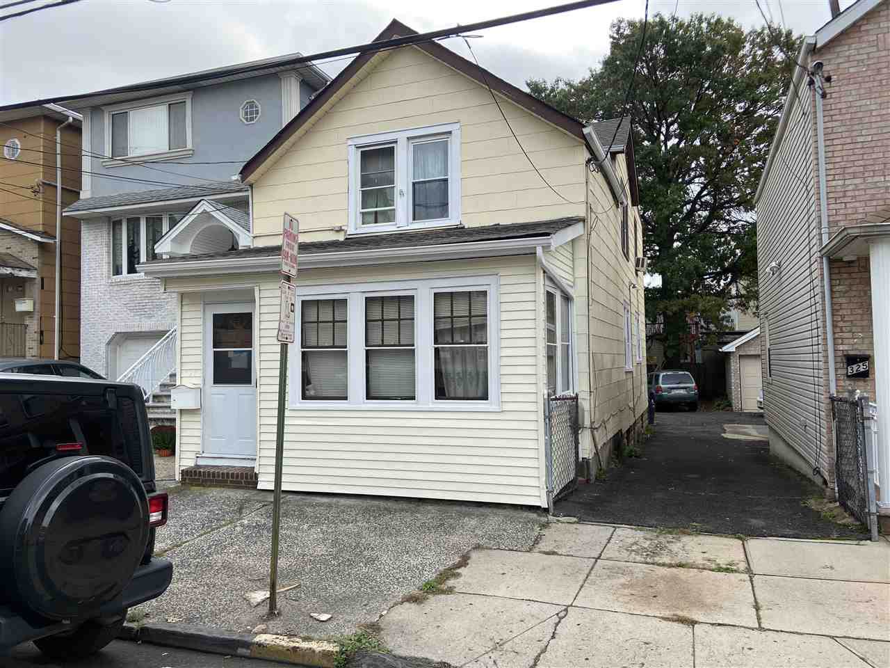 327 Jersey St - Photo 1