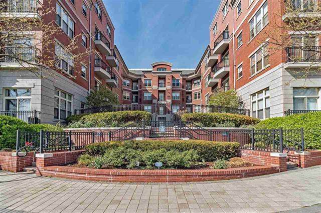 15 Warren St - Photo 1