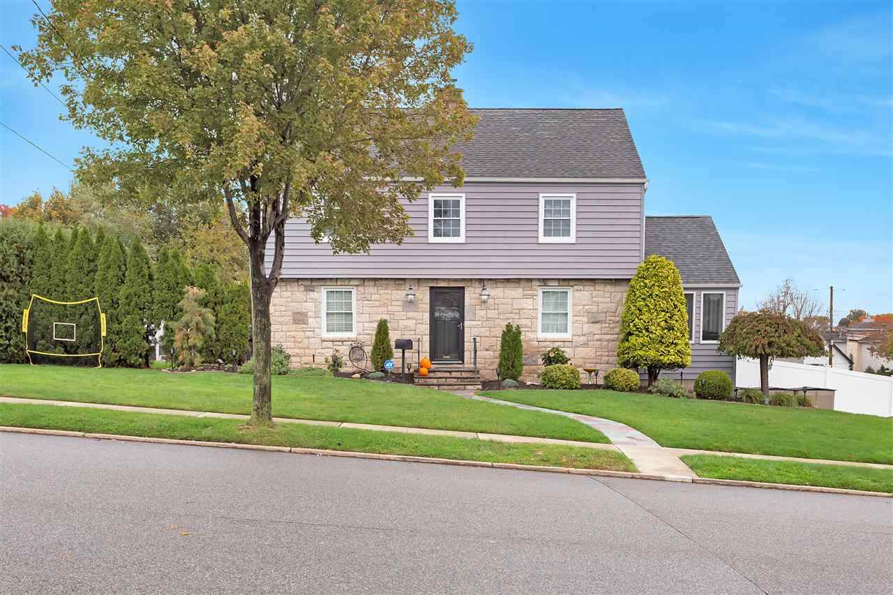 345 Columbia Blvd - Photo 1
