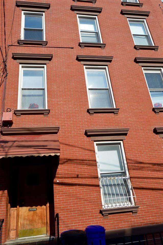 811 Garden St - Photo 1