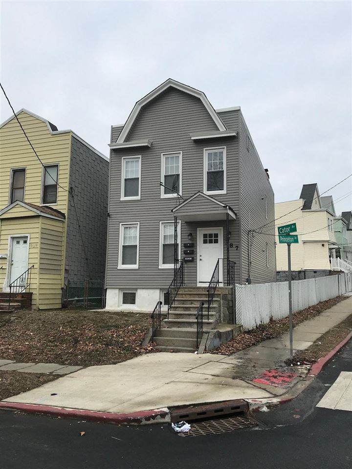 387 Princeton Ave - Photo 1