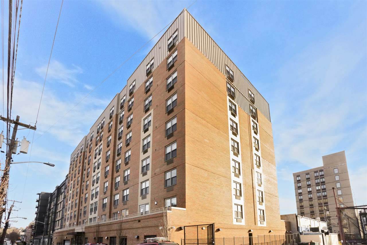 123 44TH ST - Photo 1