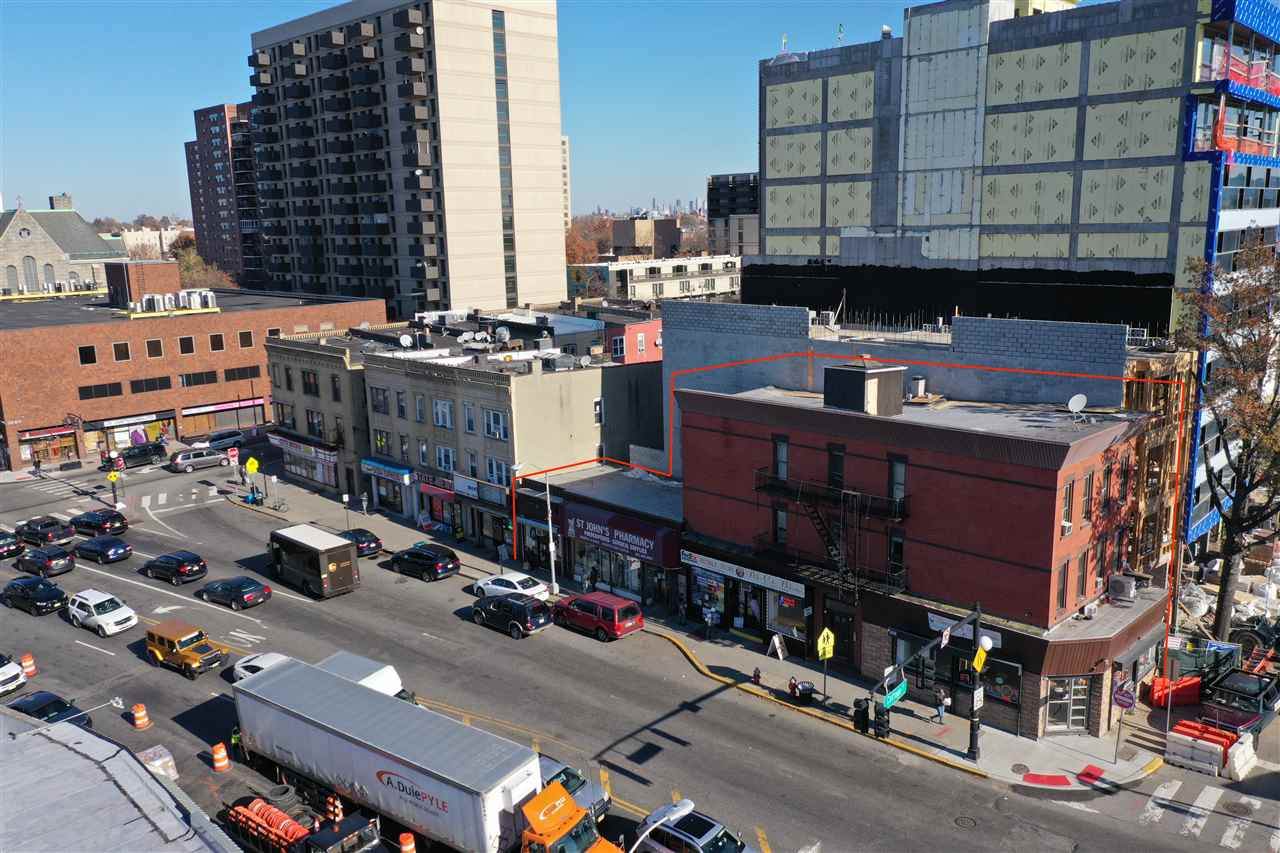 2974-2976 Kennedy Blvd - Photo 1